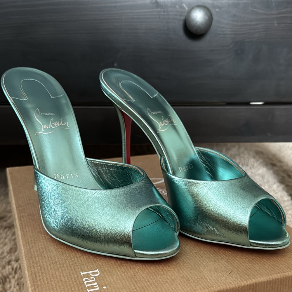 Christian Louboutin iconic ‘Me Dolly’ sandal